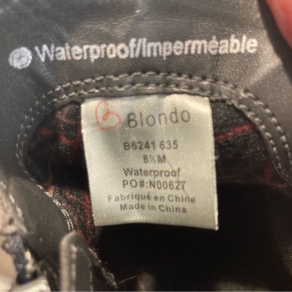 BLONDO Sz 8.5 Suede Low Heel Chelsea Pull On Ankle Boots Booties - Picture 9 of 11